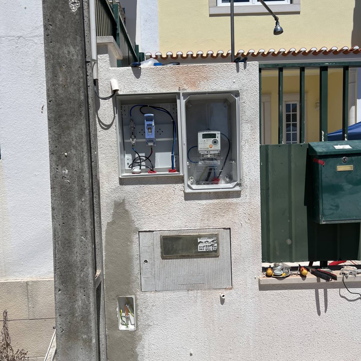 Central Faz Sistemas Elétricos - Mafra - Installation et retrait d’éclairages festifs