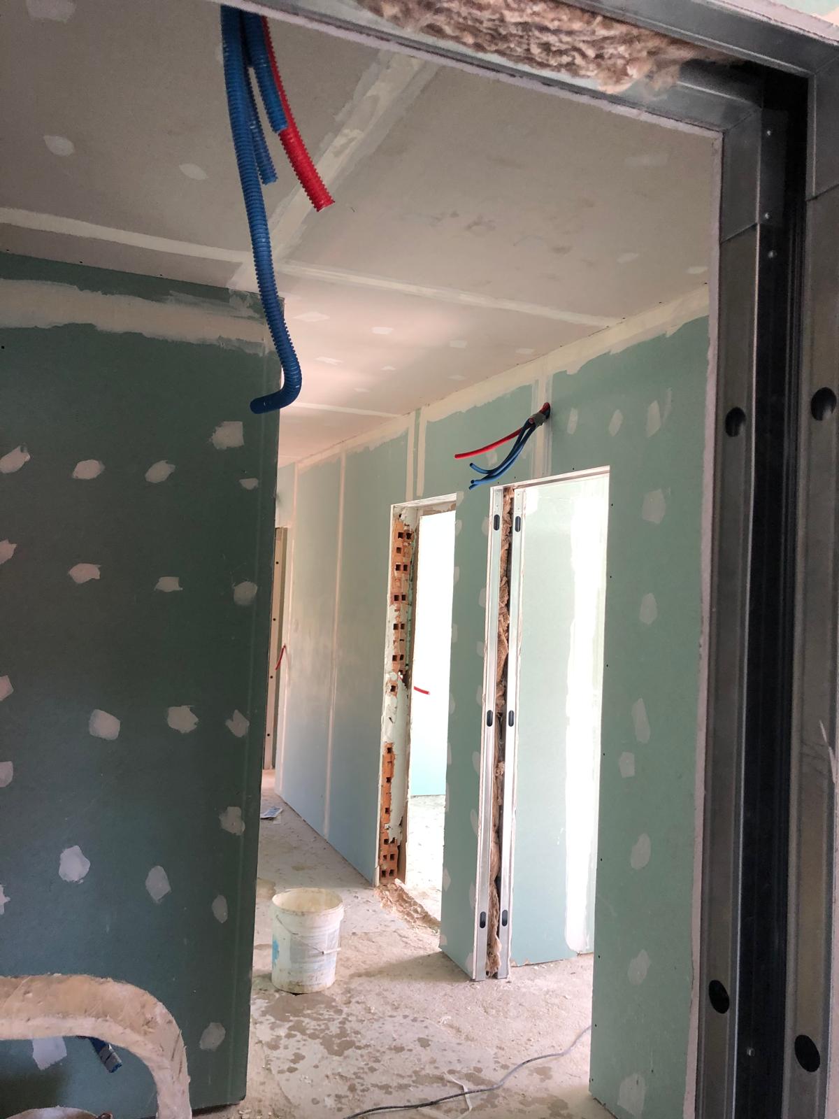 WORKER CONSTRUCTION - Amadora - Kitchen Remodel