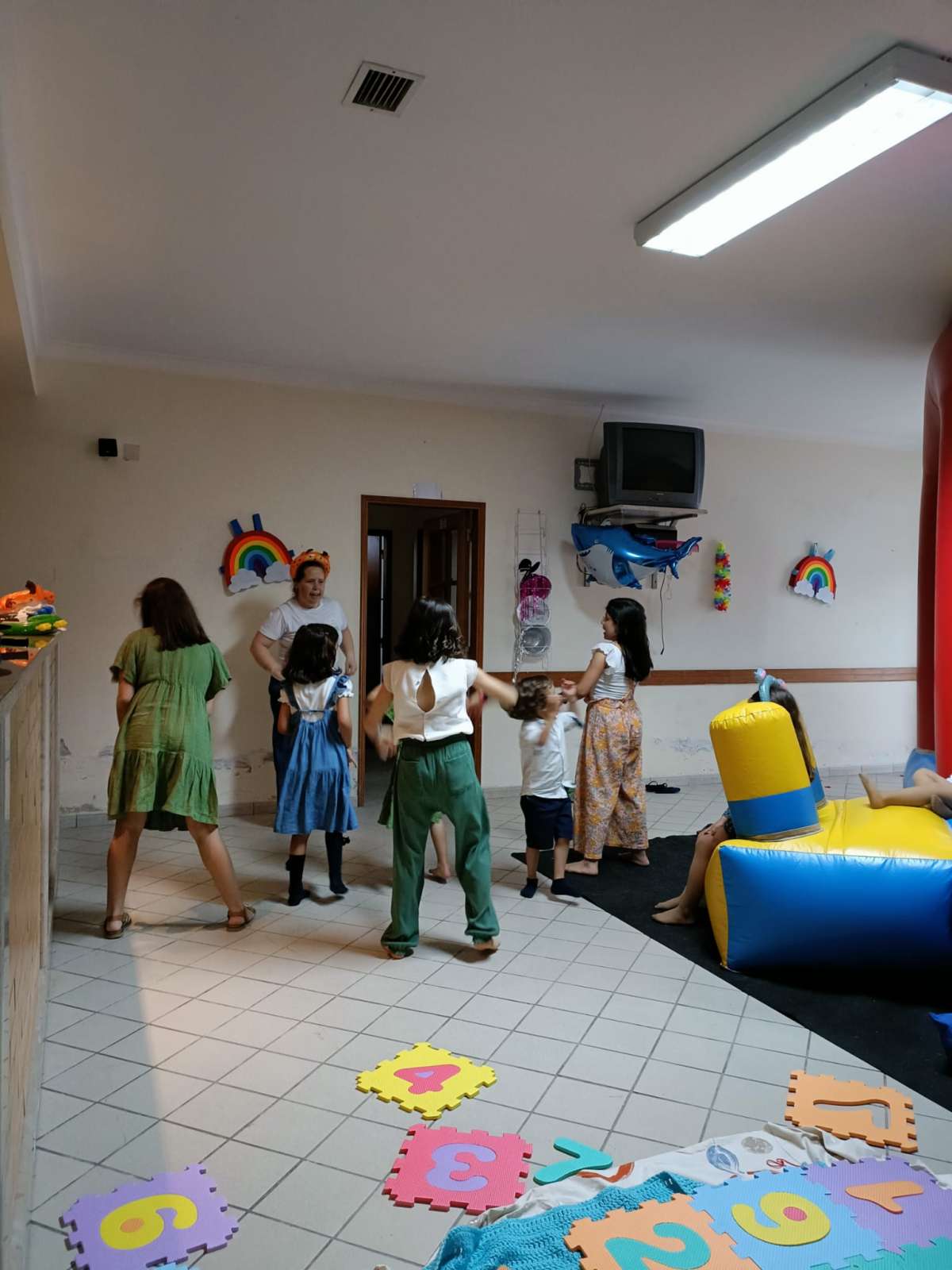 ZacariasTojal Animações - Alcobaça - Bouncy Castle and Inflatable Rental