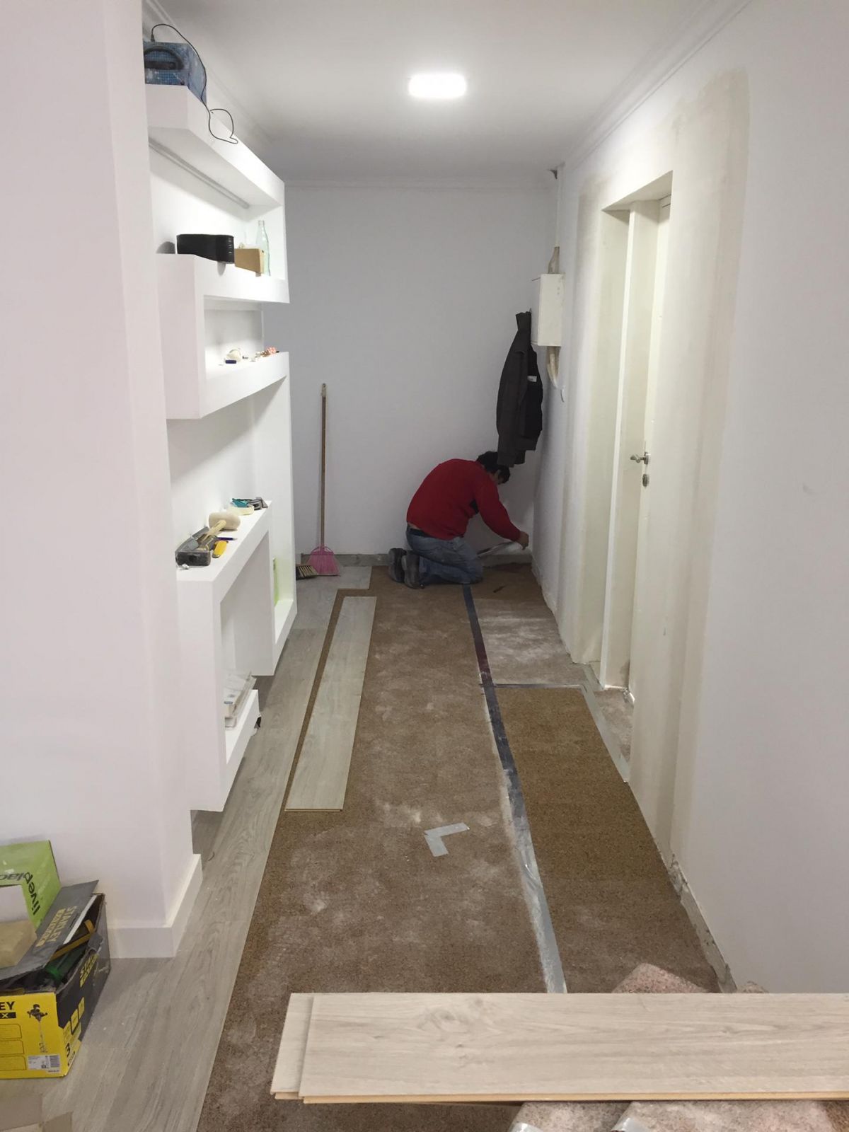 Ladislau Ferreira Dutra - Lisboa - Vinyl or Linoleum Repair or Partial Replacement