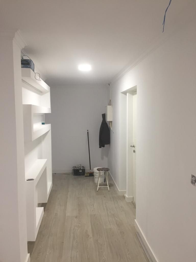 Ladislau Ferreira Dutra - Lisboa - Stone or Tile Flooring Installation
