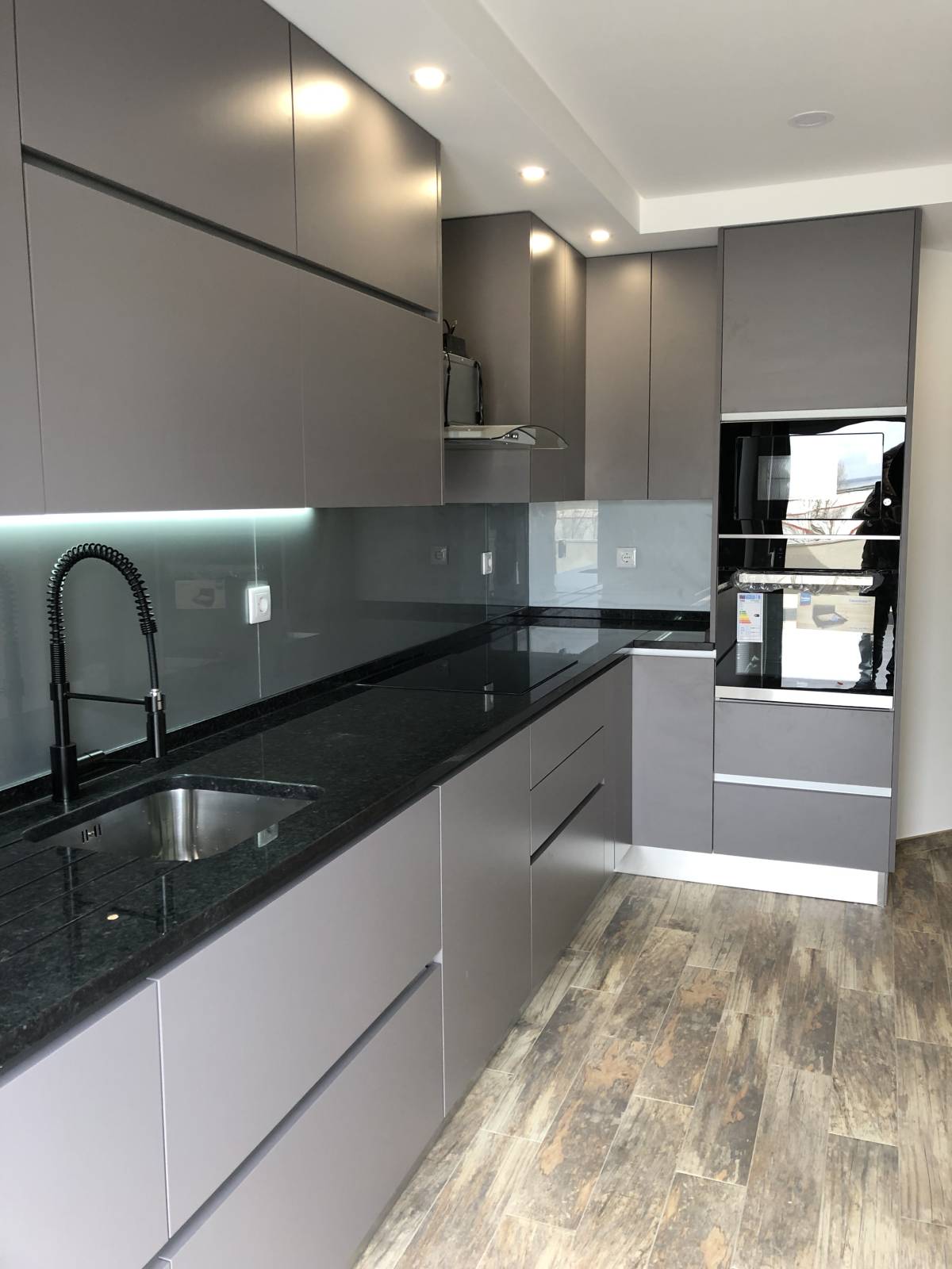 Remokit - Vila Franca de Xira - Schrank umbauen