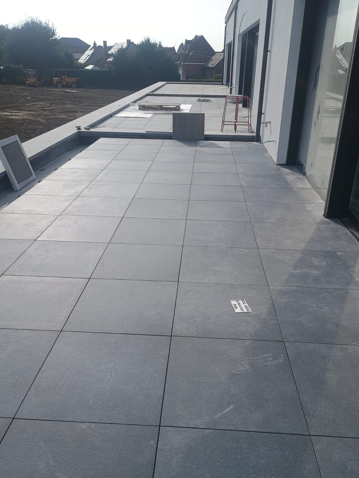 WORKER CONSTRUCTION - Amadora - Switch and Outlet Repair