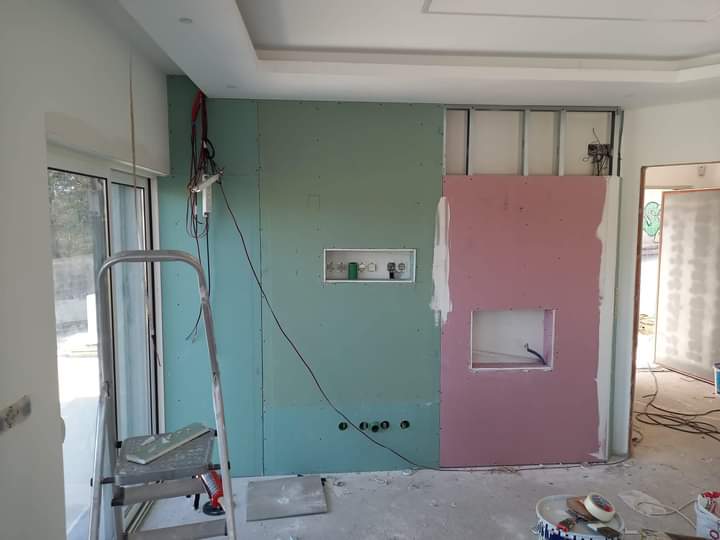 Remodelar Sonhos - Moita - Trockenbau reparieren und Oberflächenstruktur geben