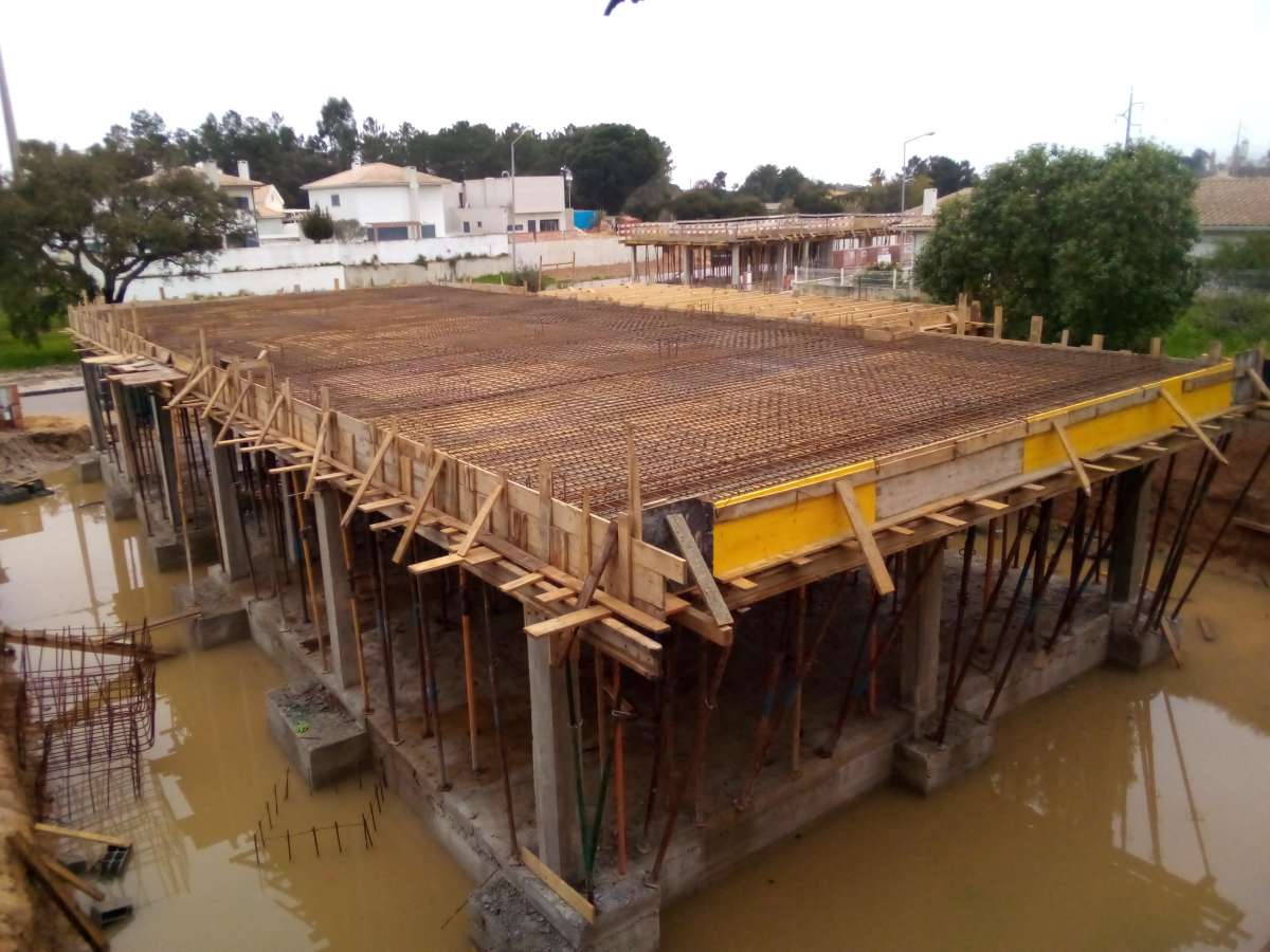 B&S Construção Civil - Setúbal - Nivelamento de Superfícies em Betão