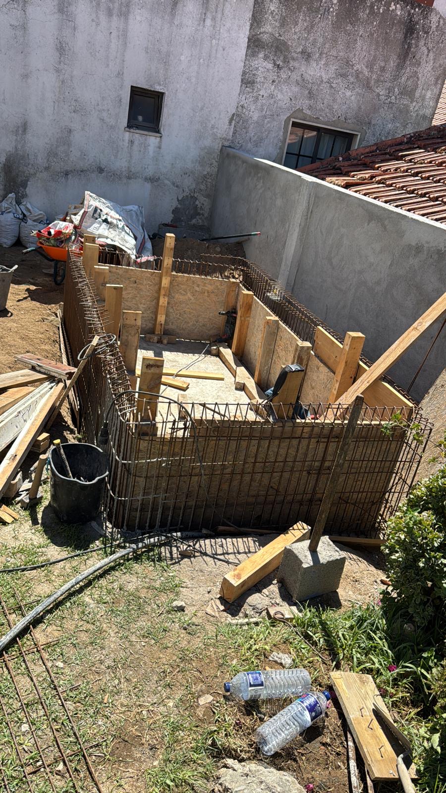 Araújo construção civil - Cascais - Eliminación de arbustos
