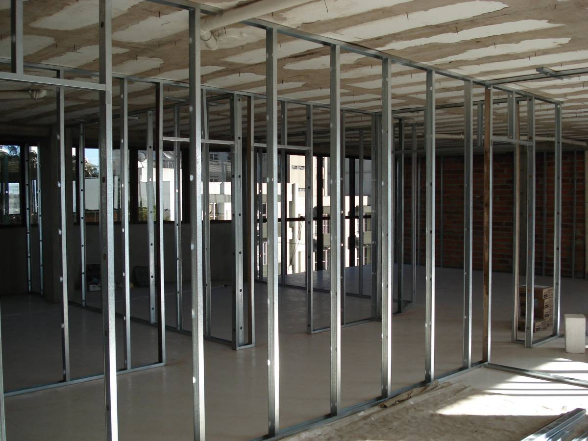 WORKER CONSTRUCTION - Amadora - Plumbing