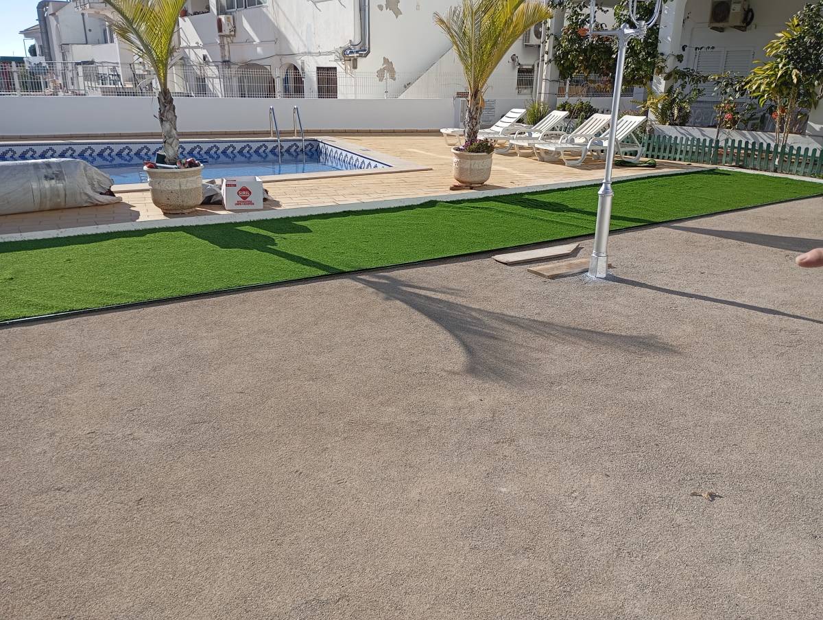 Amândio - Albufeira - Instalação de Pavimento em Pedra ou Ladrilho