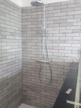 WORKER CONSTRUCTION - Amadora - Shower and Bathtub Repair