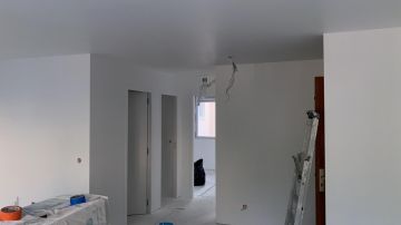 WORKER CONSTRUCTION - Amadora - Drywall Repair and Texturing
