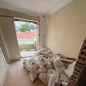 Recolhas de lixo/entulho, entregas oe mudanças - Lisboa - Instalação de Pavimento em Pedra ou Ladrilho