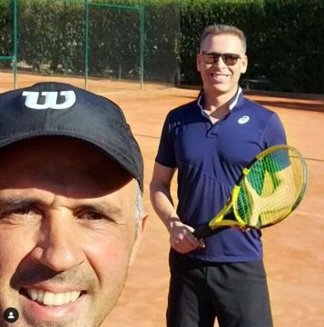 Tiago Chaves - Aulas de Ténis - Sintra - Clases de Deportes