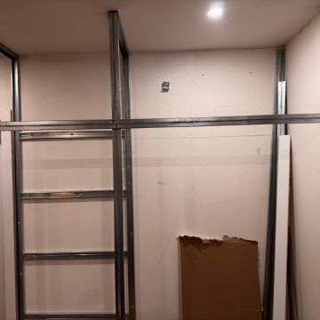 Araújo construção civil - Cascais - Montaje de centros de entretenimiento o soportes de TV