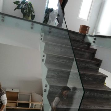 Remodelar Sonhos - Moita - Spüle und Wasserhahn montieren