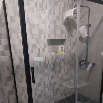 Paulo Alexandre Rodrigues Esteves - Coimbra - Stone or Tile Flooring Installation
