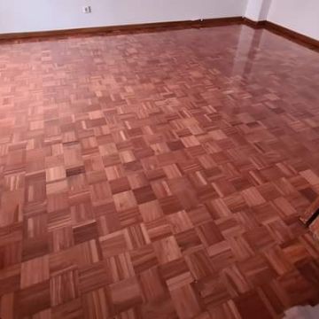 Remodelar Sonhos - Moita - Vinyl- oder Linoleumboden reparieren oder ausbessern