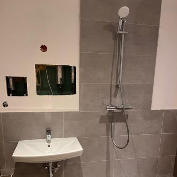 Nunes Canalizações - Portimão - Installation de baignoire et de douche