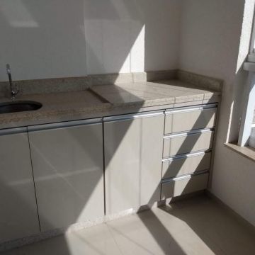 Eder marceneiro e Carpinteiro - Santarém - Crib Assembly