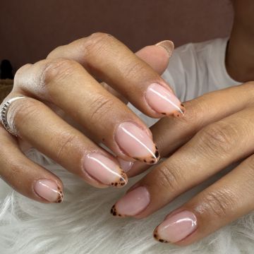 Simara nails - Oeiras - Esthéticiennes
