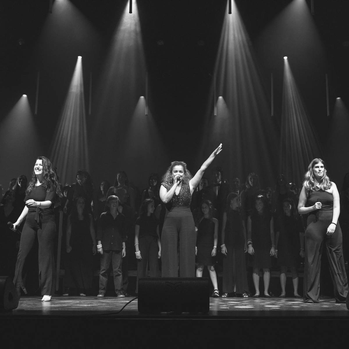 Paloma del Pillar - Amadora - Band Entertainment