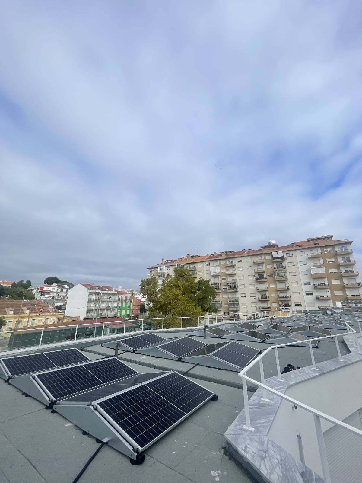 Miguel - Sintra - Montagem de Mobiliário Feira dos Sofás