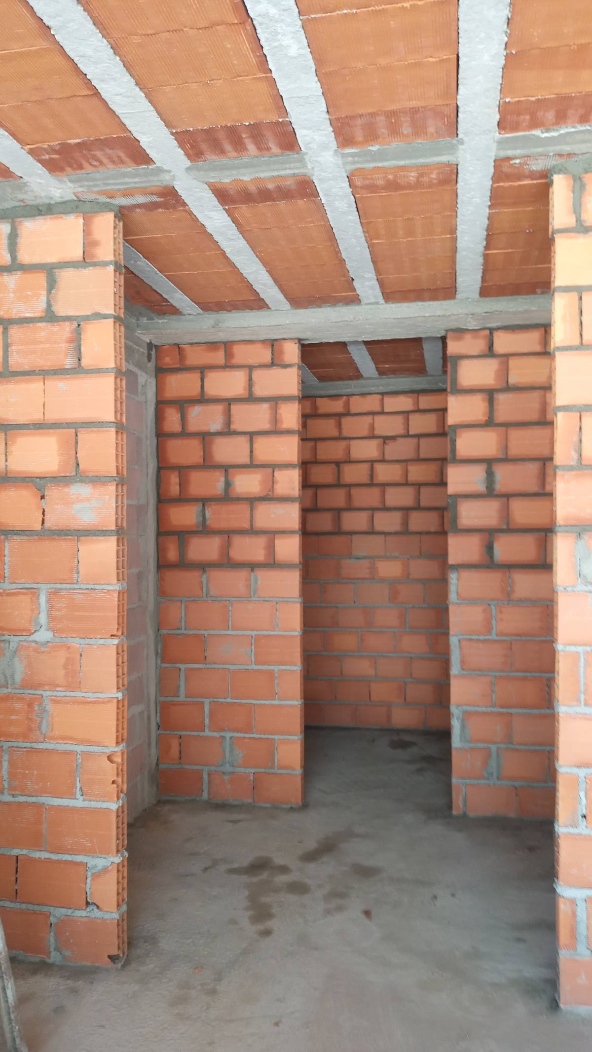 Reginaldo - Guimarães - Attic Remodel