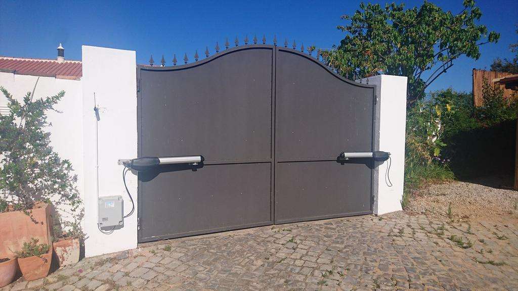 Multi Reparações - Amadora - Reparação ou Manutenção de Canalização Exterior