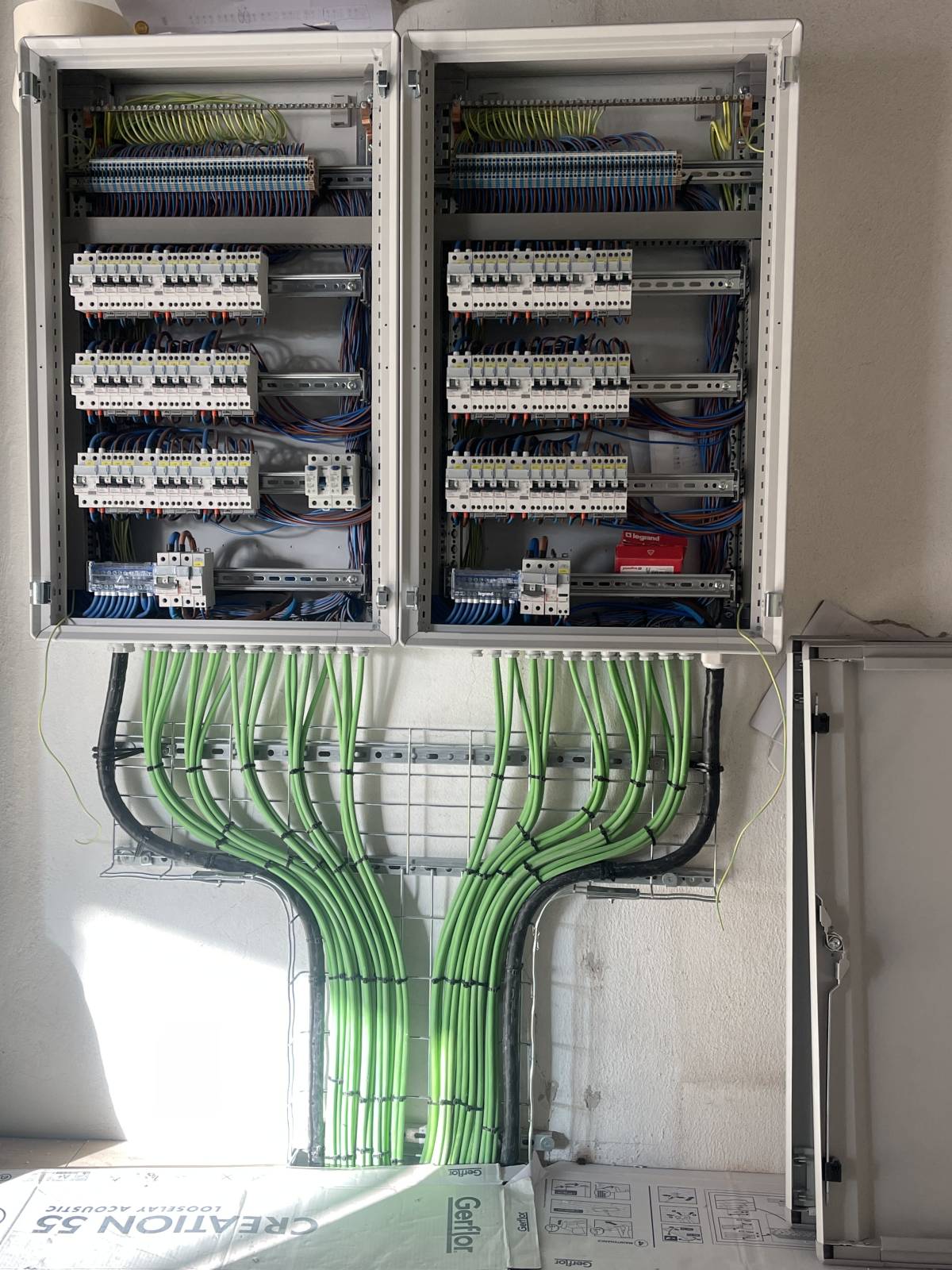 CADU DA SILVA - ELETRECISTA QUALIFICADO - Odivelas - Problemas eléctricos y de cableado