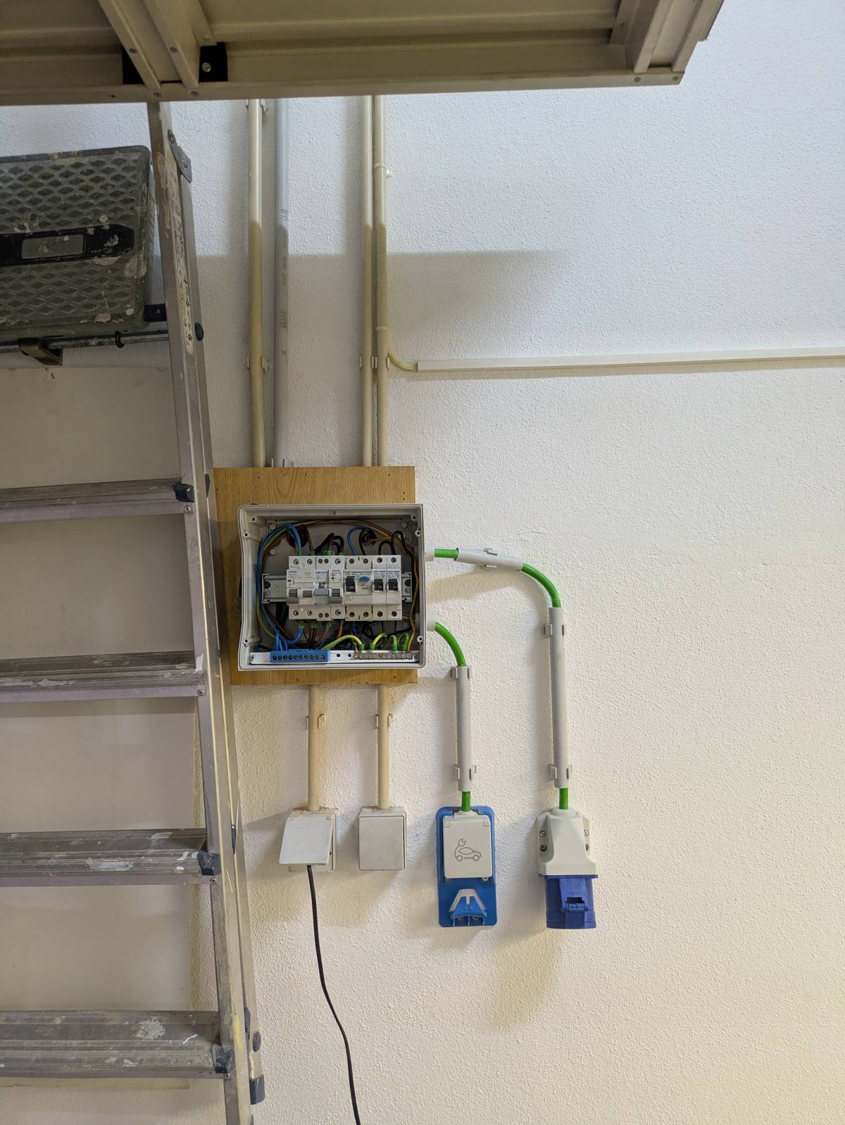 Volts reparações eletricas - Seixal - Entrega de alimentos