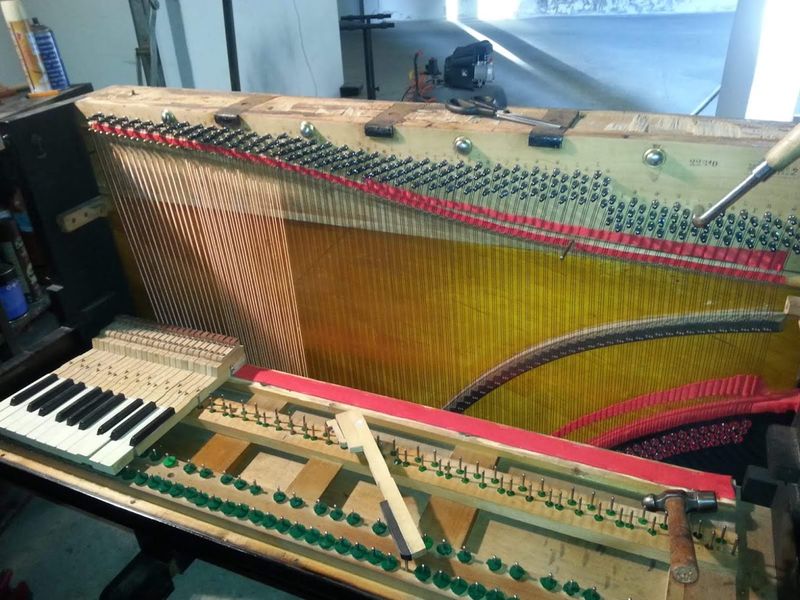 Osvaldo Fernandes Afinador de Piano/Piano tuner Algarve - Olhão - Reparação e Assist. Técnica de Equipamentos