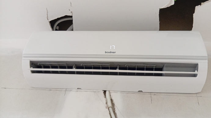 Wanderson paixão de Oliveira - Amadora - Reparatur einer Solaranlage / Photovoltaikanlage