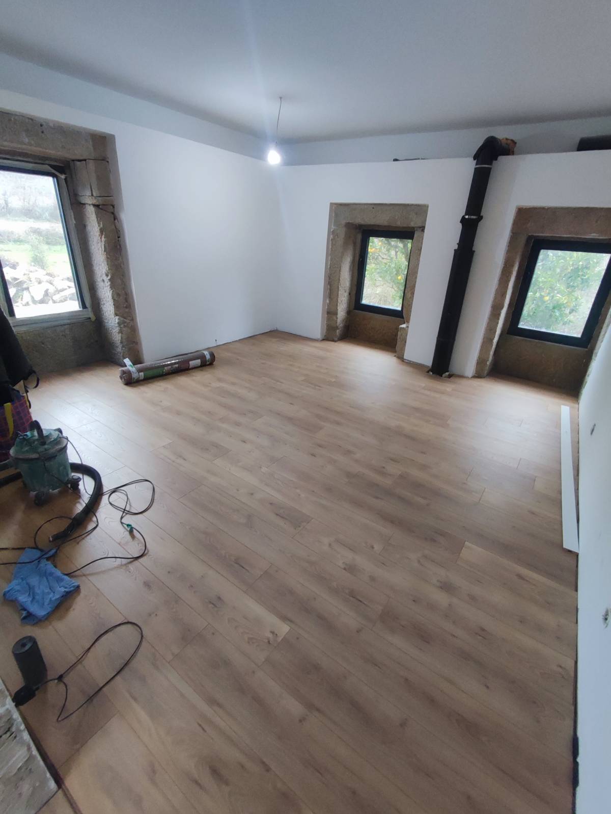 Eleonardo Silva - Oliveira de Frades - Adición de pared interior