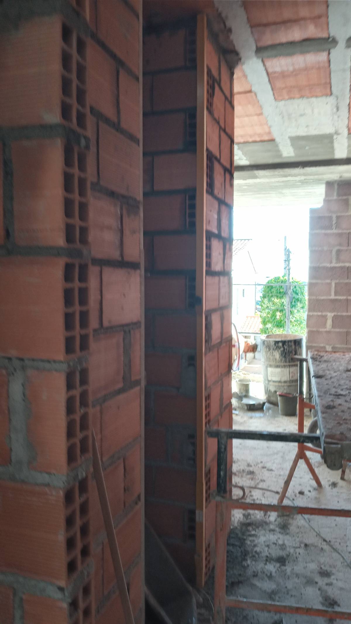 Reginaldo - Guimarães - Asbestos Removal