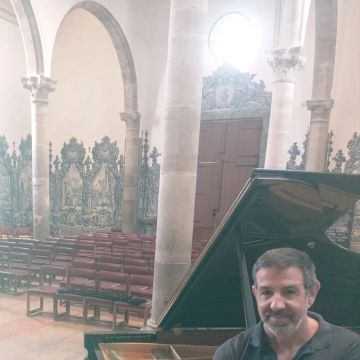 Osvaldo Fernandes Afinador de Piano/Piano tuner Algarve - Olhão - Afinação de Piano