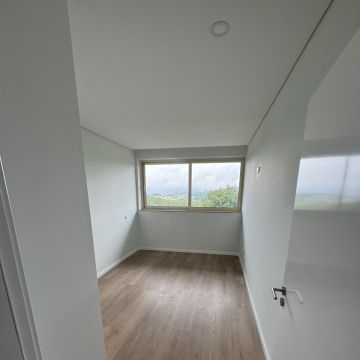 José Miguel Lopes - Guimarães - Instalación de suelos de baldosas o piedras
