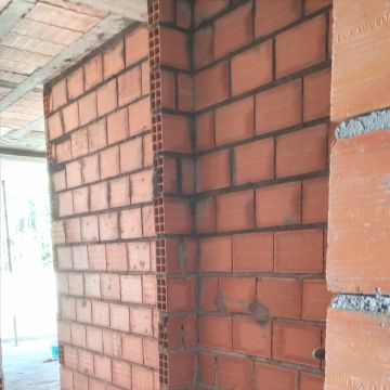 Reginaldo - Guimarães - Masonry Construction Services
