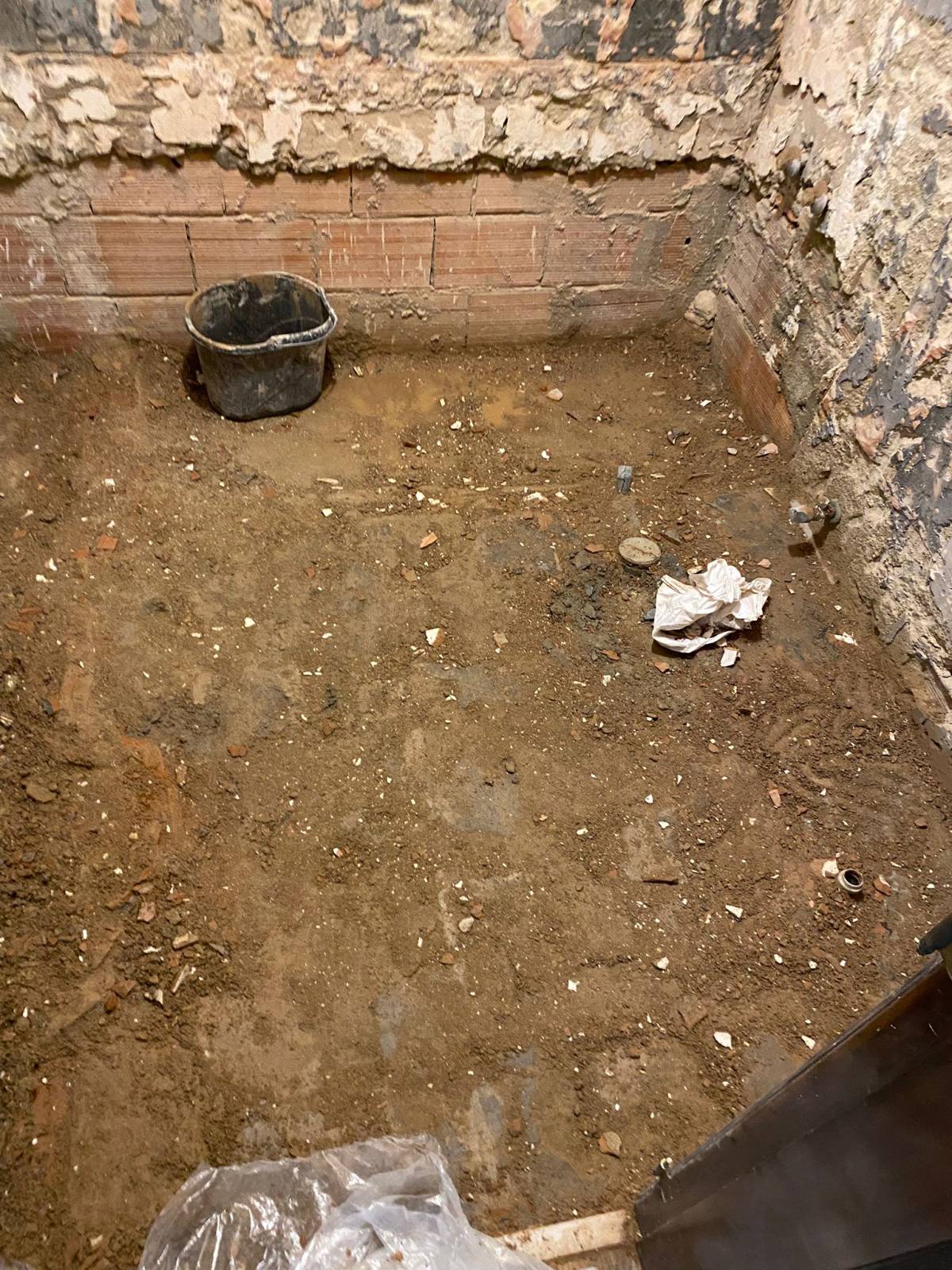 CLYON - Seixal - Enlèvement de déchets et de gravats