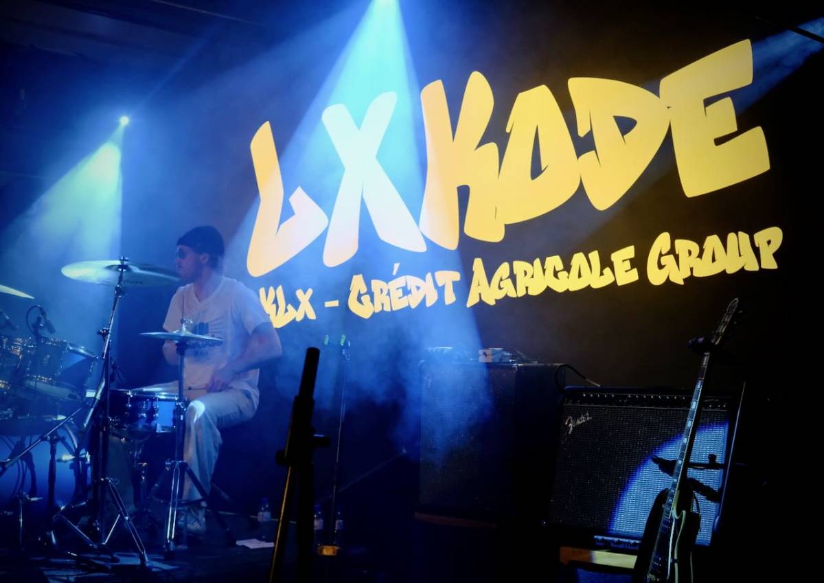 LX Kode - Rock Band - Lisboa - Stelzenläufer