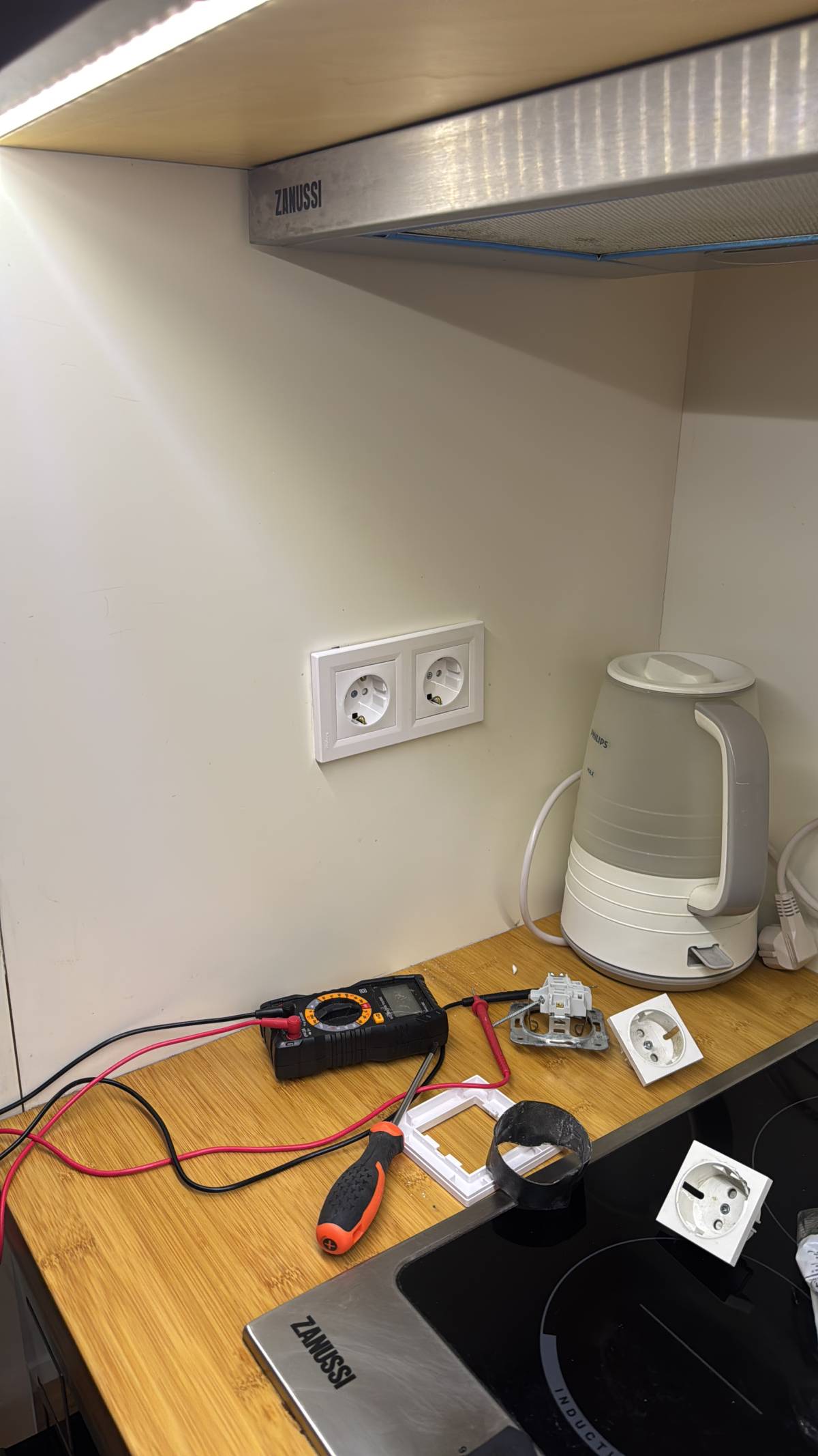 Space service - Vila Nova de Gaia - Electrical and Wiring Issues