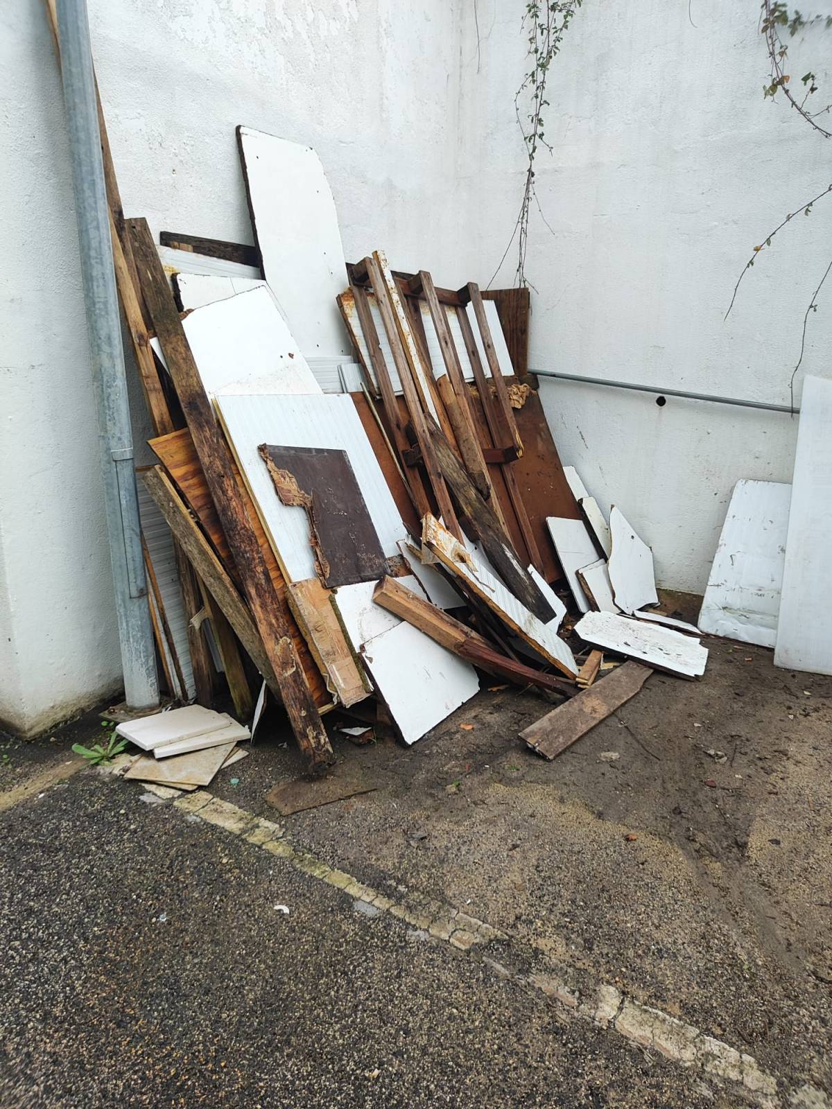 CLYON - Seixal - Enlèvement de déchets et de gravats