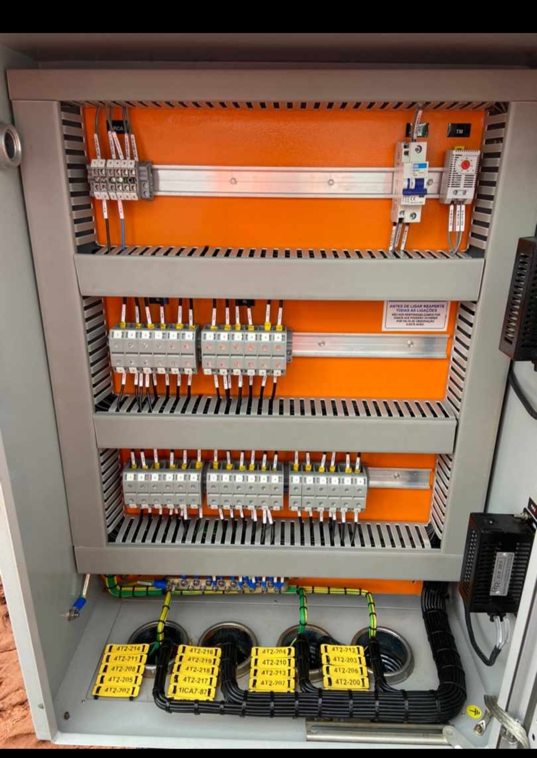 Cleydson Eletricista - Ponte de Lima - Fixtures