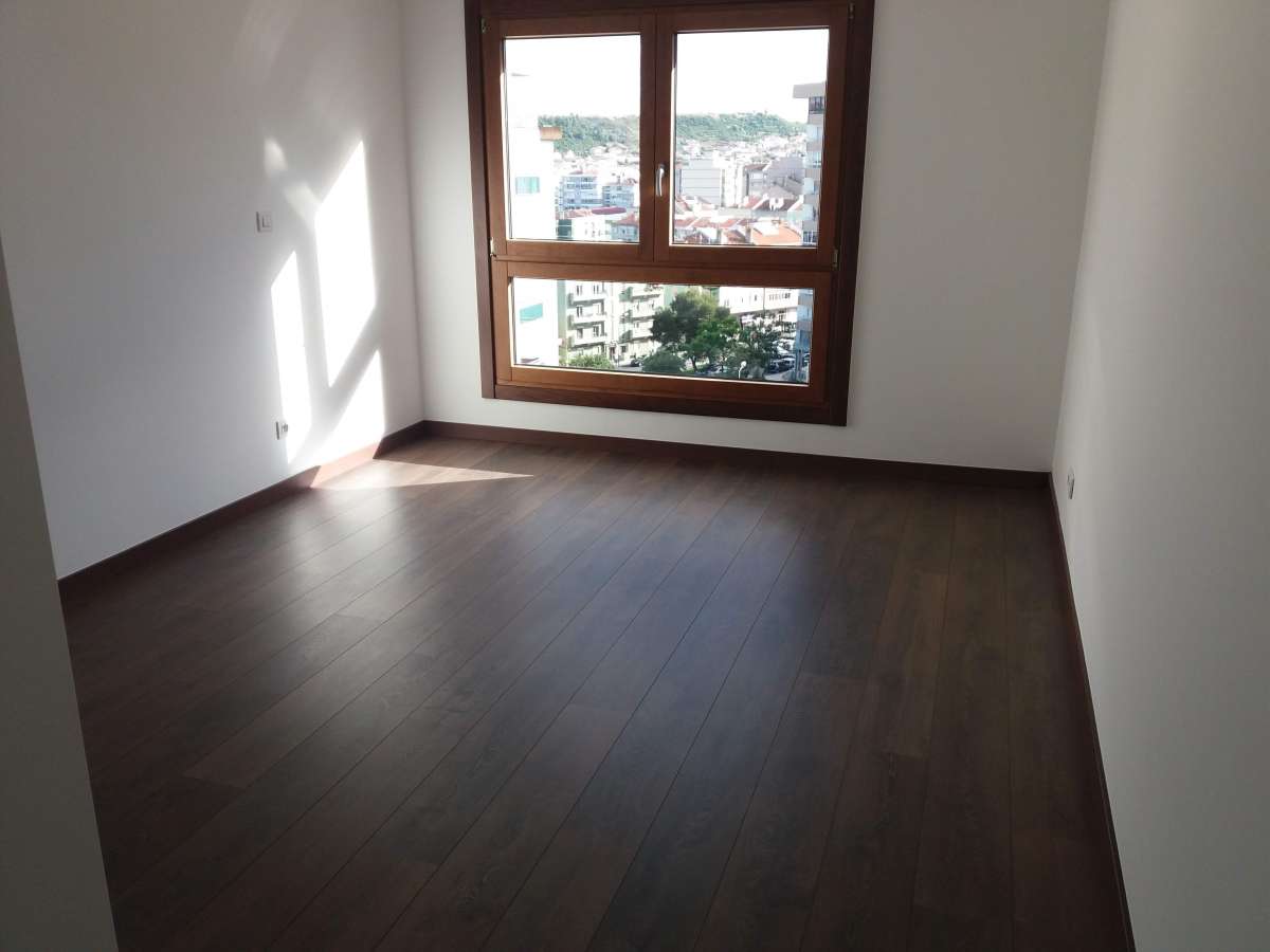 ModuloCerto Unipessoal Lda - Sintra - Floor Tiling