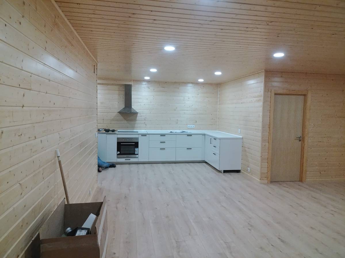 Construções em Madeira - Alenquer - Pool Table Assembly