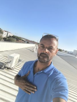 Reeobot - Alcobaça - Instalação de Interruptores e Tomadas