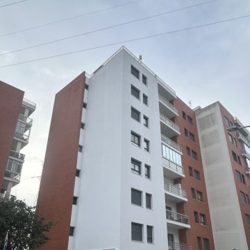 Rafael Conceição - Odivelas - Instalação de Lâmpada