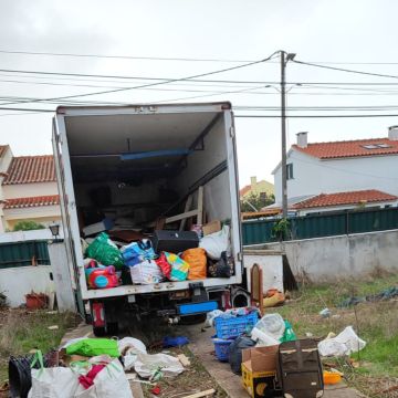 CLYON - Seixal - Enlèvement de déchets et de gravats