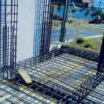 Didier- Reabilitação e Construção - Seixal - Innenwand einbauen
