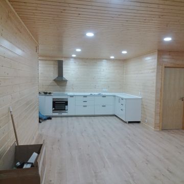 Construções em Madeira - Alenquer - Pool Table Assembly