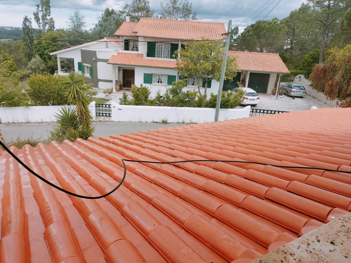 Remodelação geral - Nazaré - Construção de Parede Interior