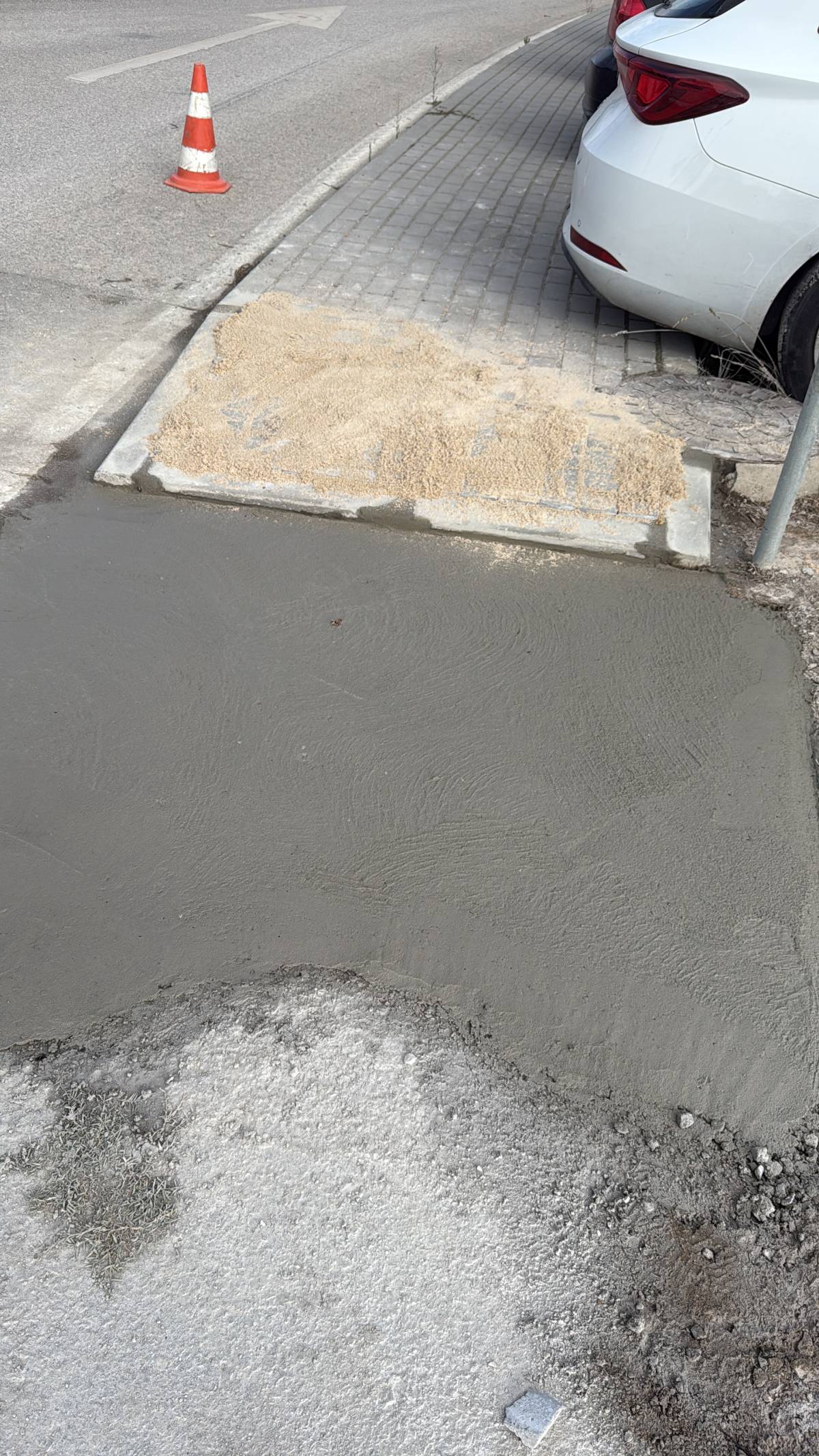 Engenharia Civil e Arquitetura - Aveiro - Reparação de Corrimão